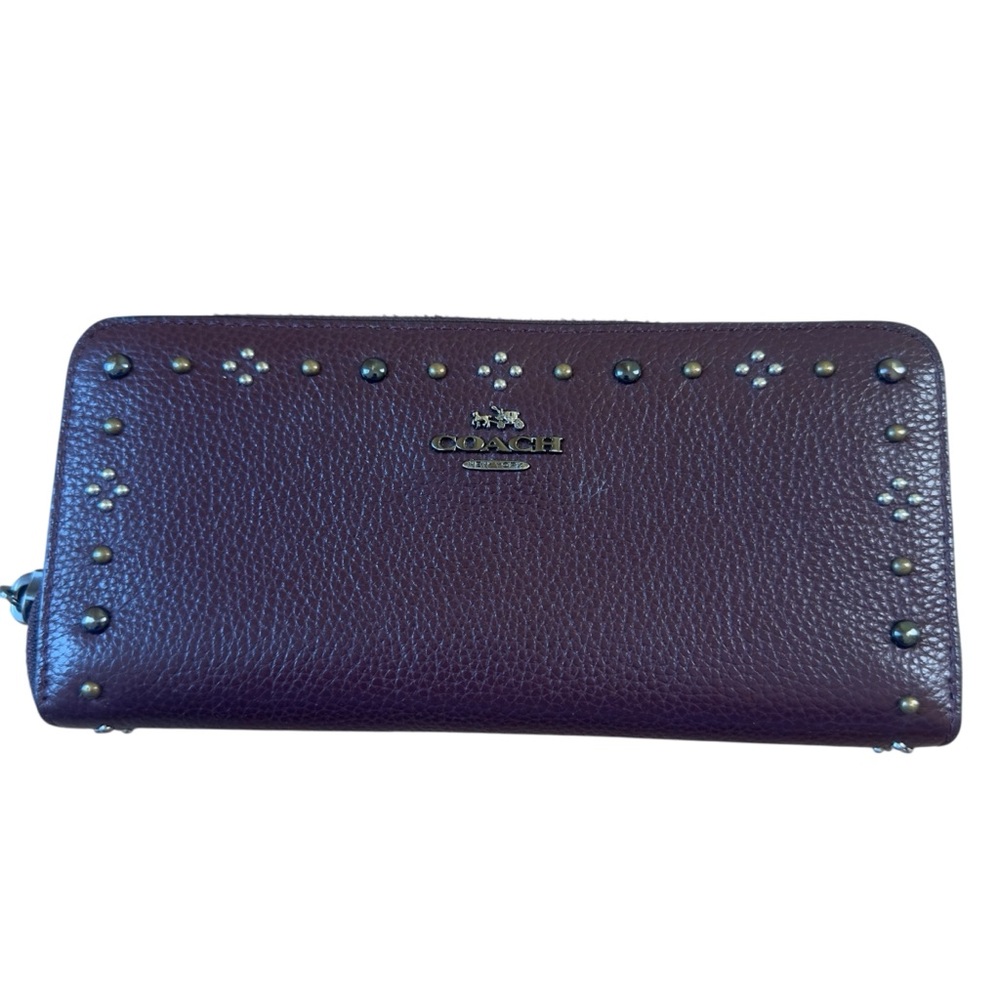 Coach Burgundy Studded Accordion Zip Wallet Leather Pebble Grain Large Size